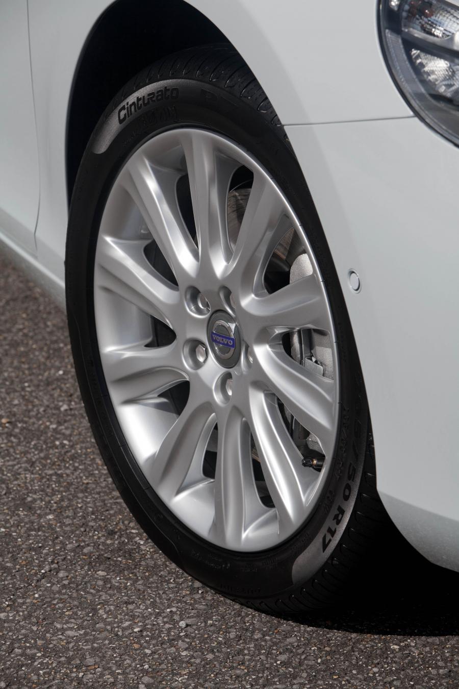  Volvo V40 2012 года  (фото 2 из 183)